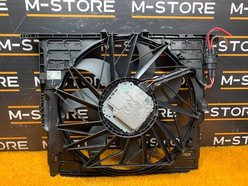 Вентилятор радиатора Bmw 5-Series 2011 17427589031 F10 N52B30A