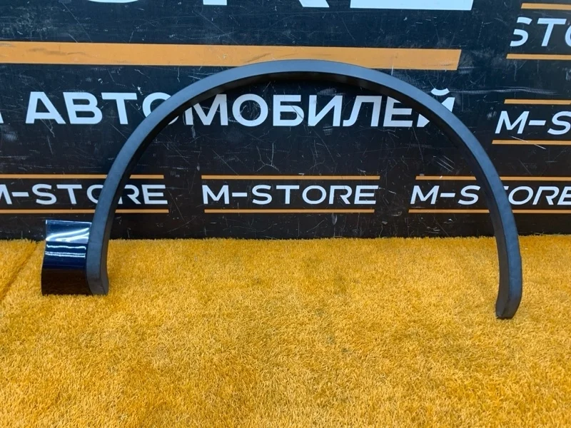 Накладка на крыло Volkswagen Touareg 2012 7P6853718C 7P CGRA, передняя правая