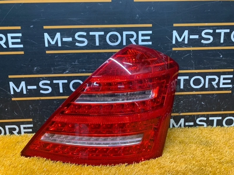 Фонарь задний Mercedes-Benz S-Class 2007 A2218201464 W221 272.965, правый