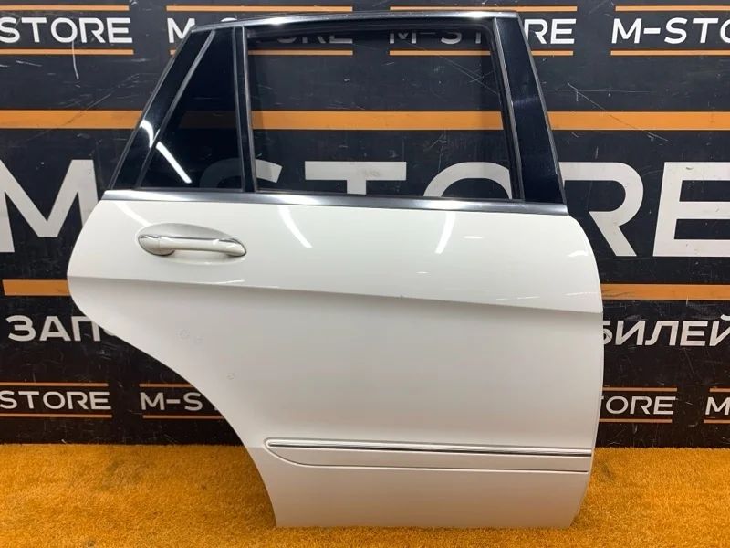 Дверь Mercedes-Benz R-Class 2006 A2517301005 W251 272.967, задняя правая