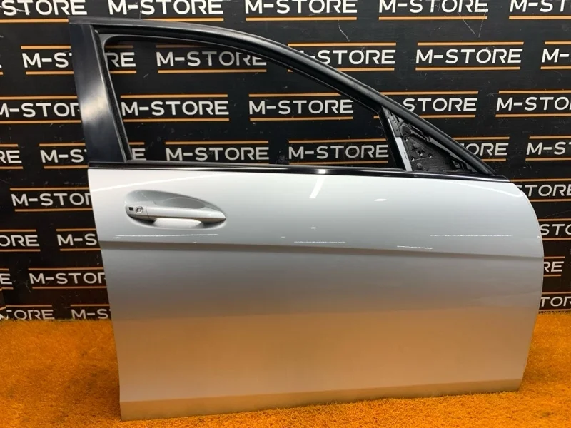 Дверь Mercedes-Benz C-Class 2013 A2047206000 W204 271.820, передняя правая