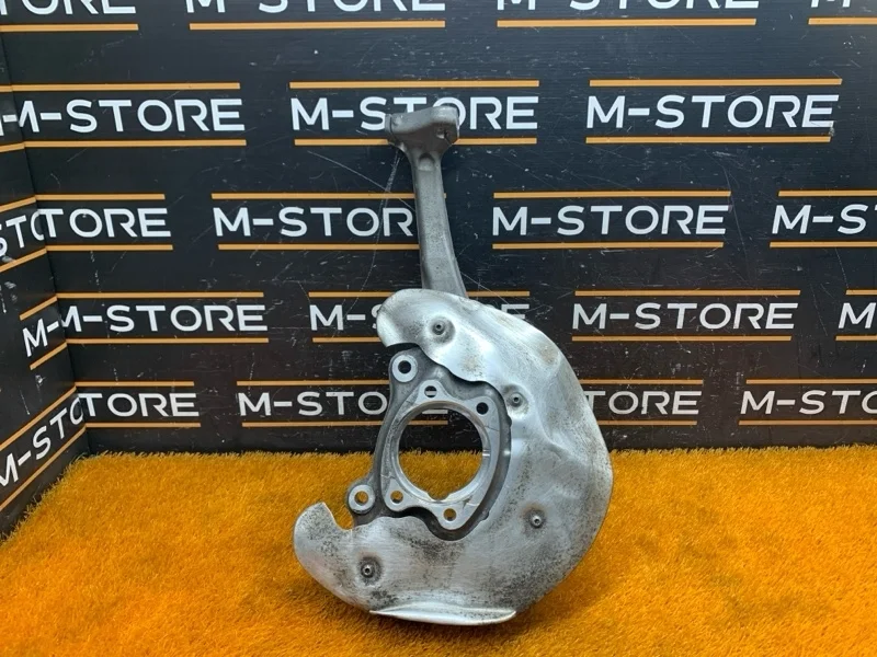 Кулак поворотный Audi A4 2013 4G0407254B B8/8K CDNB, передний правый