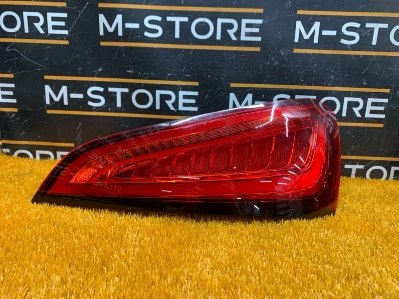 Фонарь задний Audi Q5 2013 8R0945094C 8R CTVA, правый