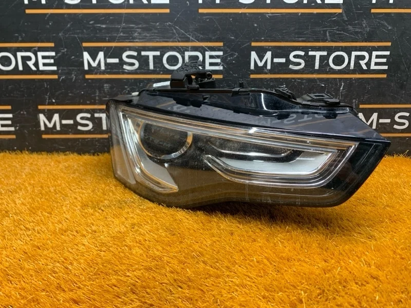 Фара Audi A5 2013 8T0941044D 8T CDNC, правая
