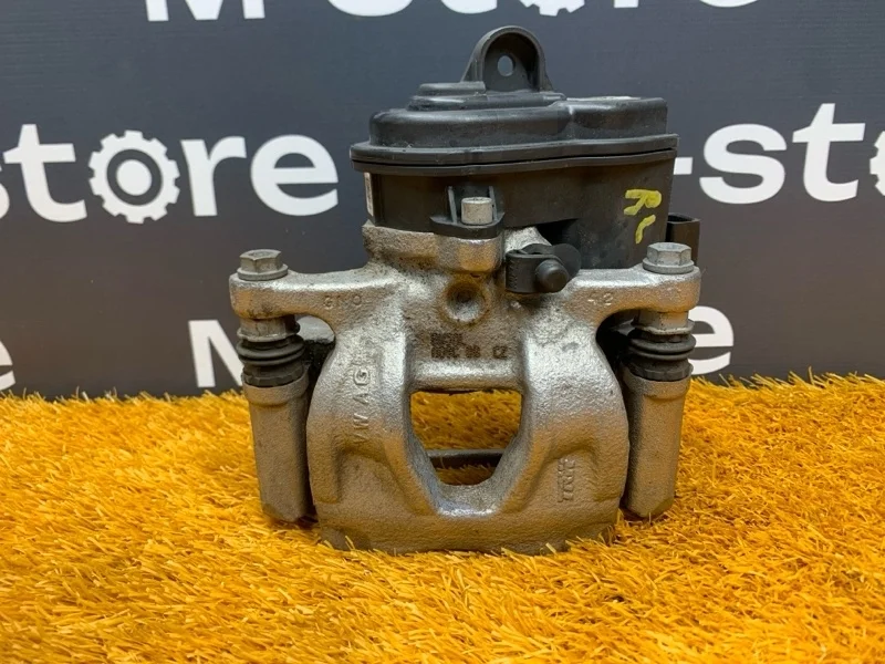 Суппорт Audi A4 2016 8W0615403 B9/8W CVKB, задний левый