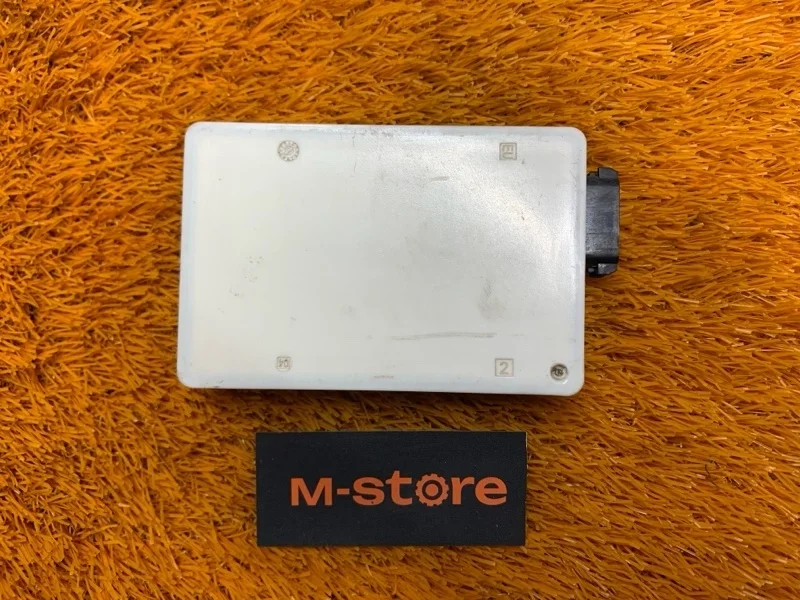 Датчик слепых зон (радарный датчик) Mercedes-Benz C-Class 2014 A0009058702 W205 274.920, передний