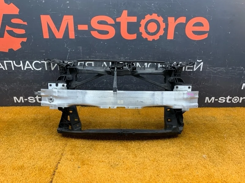 Рамка радиатора Audi A3 2014 8V0805588A 8V CXS