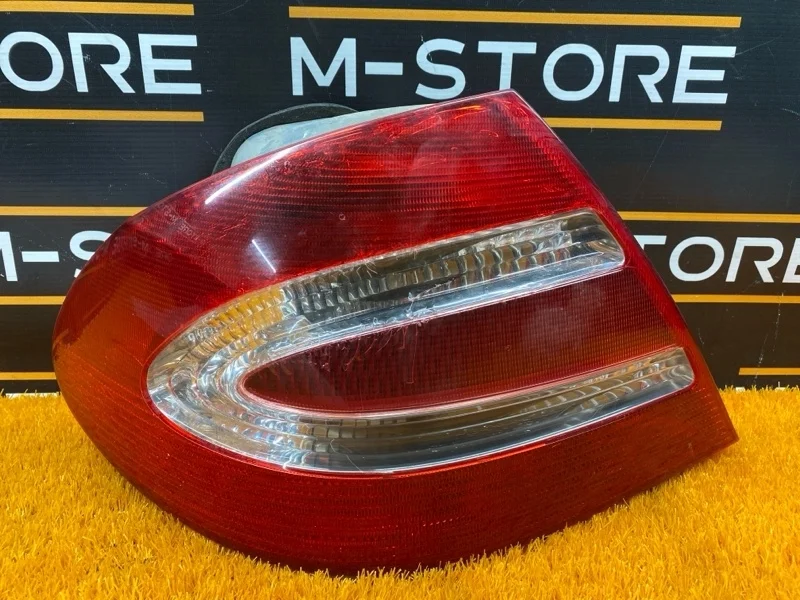 Фонарь задний Mercedes-Benz Clk-Class 2004 A2098200164 C209 112.912, левый