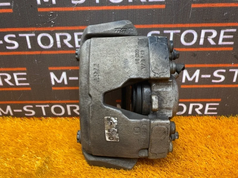 Суппорт Audi A5 2010 8K0615123B 8T CDNC, передний левый