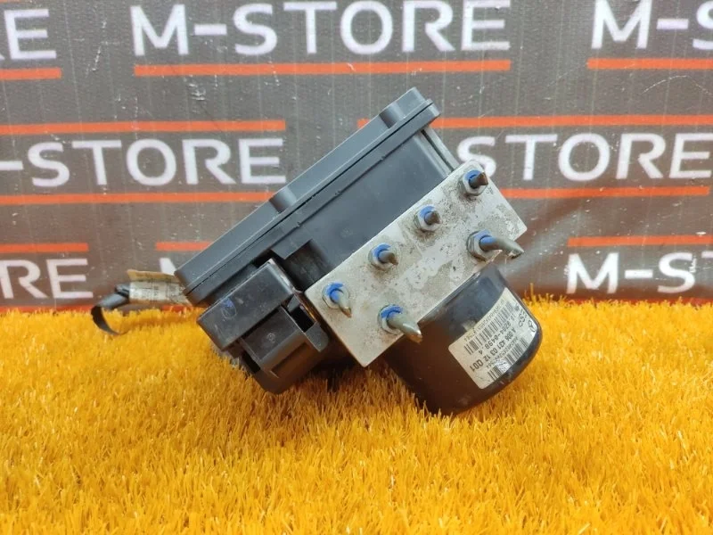 Блок ABS Mercedes-Benz C-Class 2005 A0064310312 W203 271.946