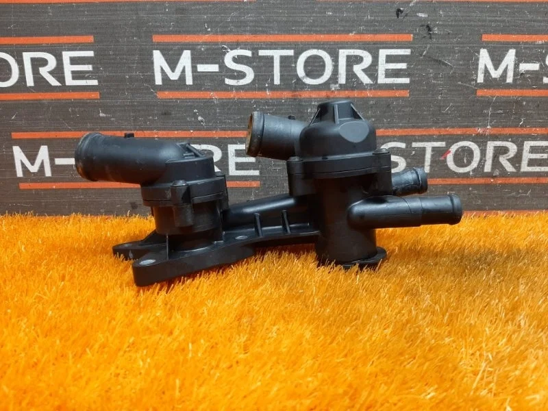 Термостат Audi A3 2009-2013 03C121025AC 8P CAX