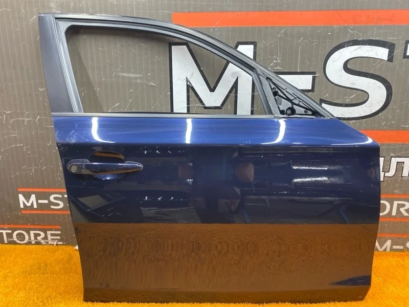Дверь Bmw 1-Series 2009 41515A2A382 E87 N45B16A, передняя правая