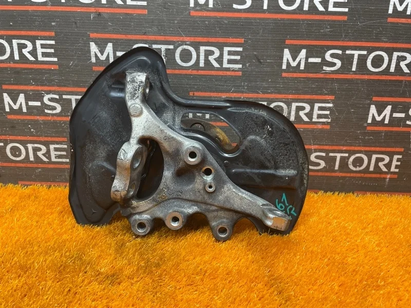 Ступица Mercedes-Benz C-Class 2012 A2043320201 C204 271.820, передняя правая