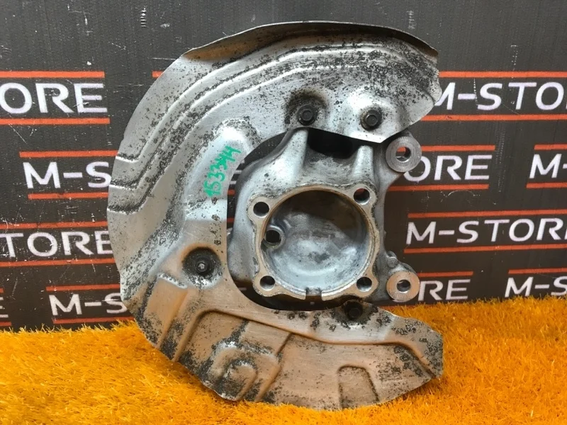 Кулак поворотный Bmw X1 2010 31216784865 E84 N46B20B, передний левый