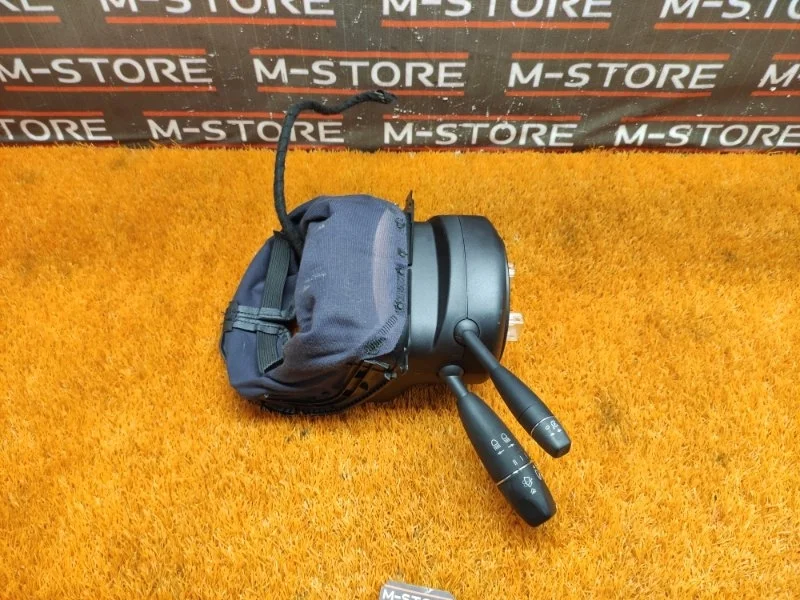 Подрулевой переключатель Mercedes-Benz C-Class 2007 A2049000304 W204 271.950