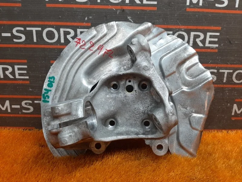 Кулак поворотный Bmw X1 2010 31216784865 E84 N46B20B, передний левый