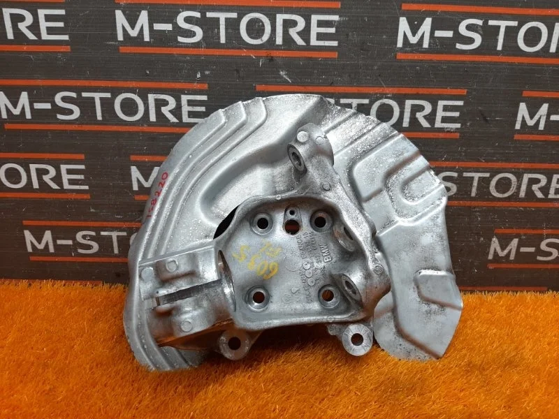 Кулак поворотный Bmw X1 2010 31216784865 E84 N46B20B, передний левый