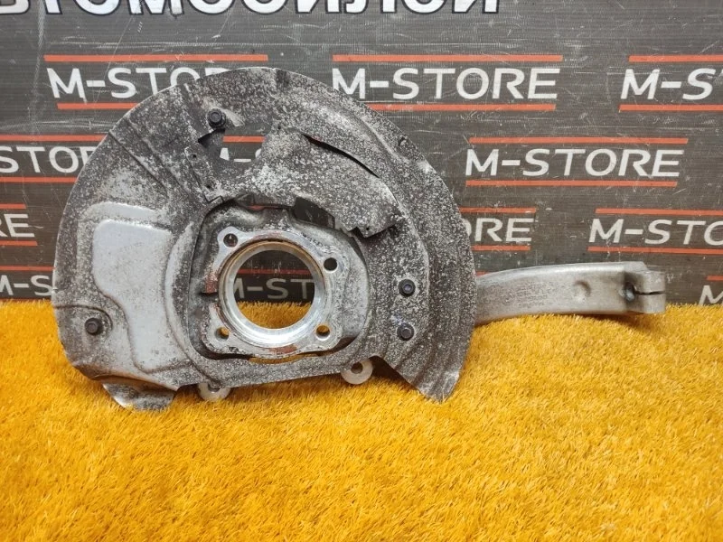 Кулак поворотный Bmw X5 2009 31216773783 E70 N52B30A, передний левый