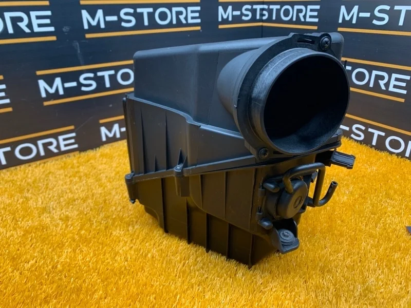 Корпус воздушного фильтра Audi A8 2006 06E133836A 4E/D3 BPK