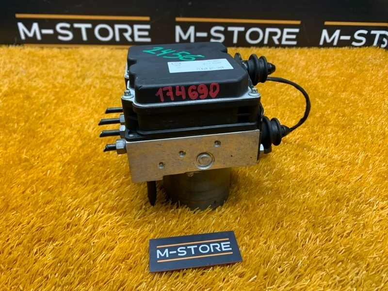 Блок ABS Audi Q5 2010 8R0907379M 8R CALB