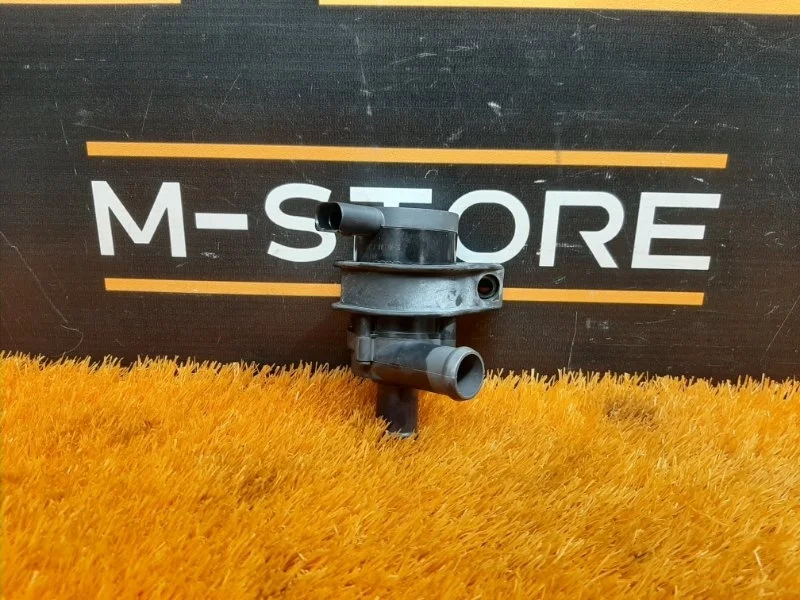 Помпа дополнительная Audi A5 2010 06H965561 8T CDNC