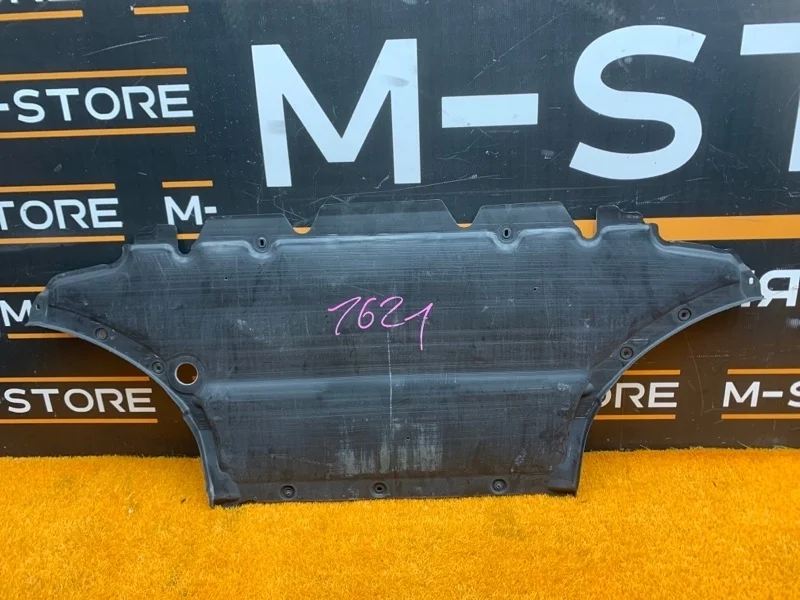 Защита двигателя Audi A4 2011 8K0863821AF B8/8K CDNB
