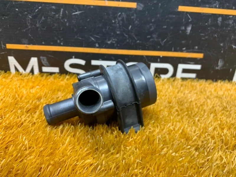 Помпа дополнительная Audi A3 2012 1K0965561F 8P CAXC