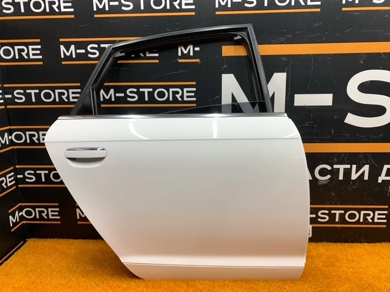 Дверь Audi A6 2008 4F0833052G C6/4F BDX, задняя правая