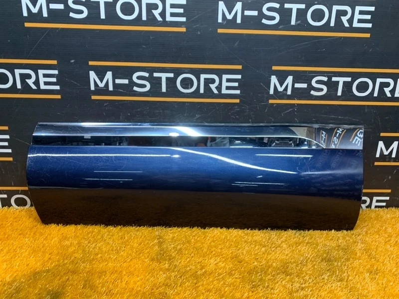 Молдинг на дверь Volkswagen Touareg 2012 7P6854949H 7P CGRA, задний левый