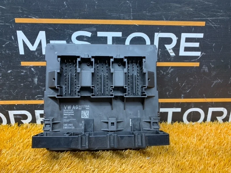 Блок комфорта Volkswagen Tiguan 2012 5K0937086N 5N CCZD