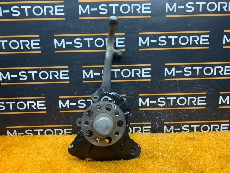 Ступица Mercedes-Benz S-Class 2005 A2213324601 W221 273.961, передняя правая