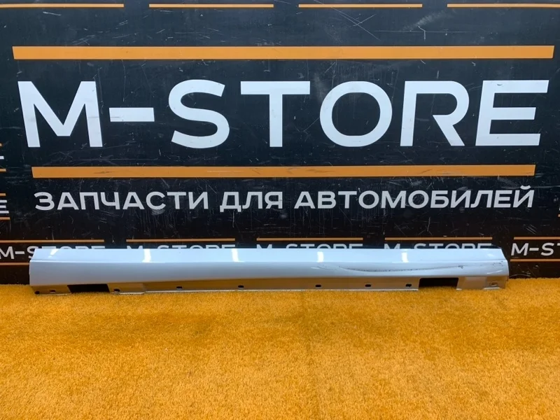 Накладка на порог Mercedes-Benz C-Class 2010 A2046900440 W204 271.860, правая