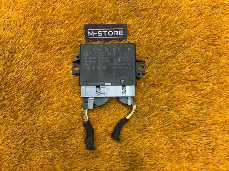 Блок управления парктроником Mercedes-Benz E-Class 2013 A0009004404 W212 274.920