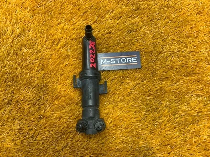 Форсунка омывателя фары Audi Q5 2009 8R0955102 8R CDNC, правая