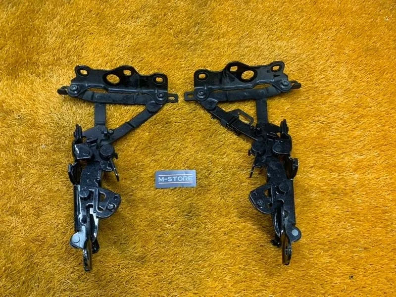 Петля капота Mercedes-Benz S-Class 2014 A2228800228 W222 276.960