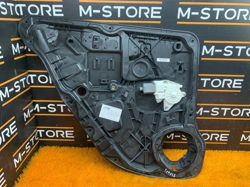 Стеклоподъемник Mercedes-Benz M-Class 2013 A1667300179 W166 276.955, задний левый