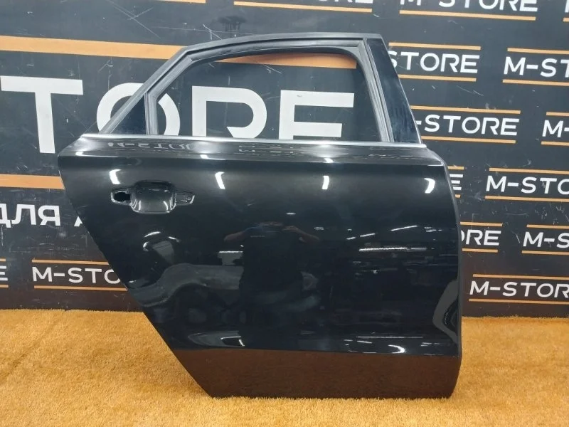 Дверь Audi A8 2010 4H0833052C 4H/D4 CDRA, задняя правая