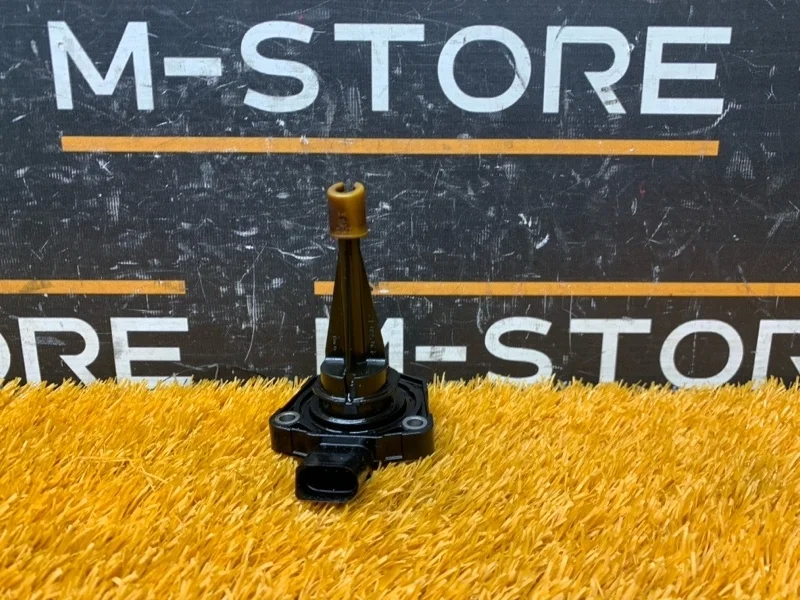 Датчик уровня масла Audi A4 2013 03C907660Q B8/8K CDNC