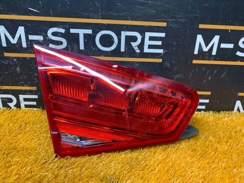 Фонарь крышки багажника Audi A8 2010 4H0945093 4H/D4 CDRA, левый