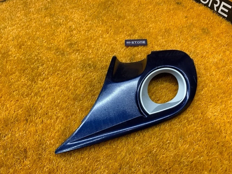 Оправа туманки Volkswagen Touareg 2008 7L6853664H 7L BHK, правая