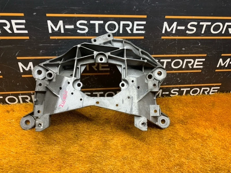 Кронштейн КПП Audi A4 2008 8K0399263AH B8/8K CALA