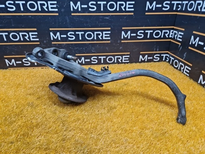 Ступица Mercedes-Benz S-Class 2001 A2203300725 W220 112.944, передняя левая