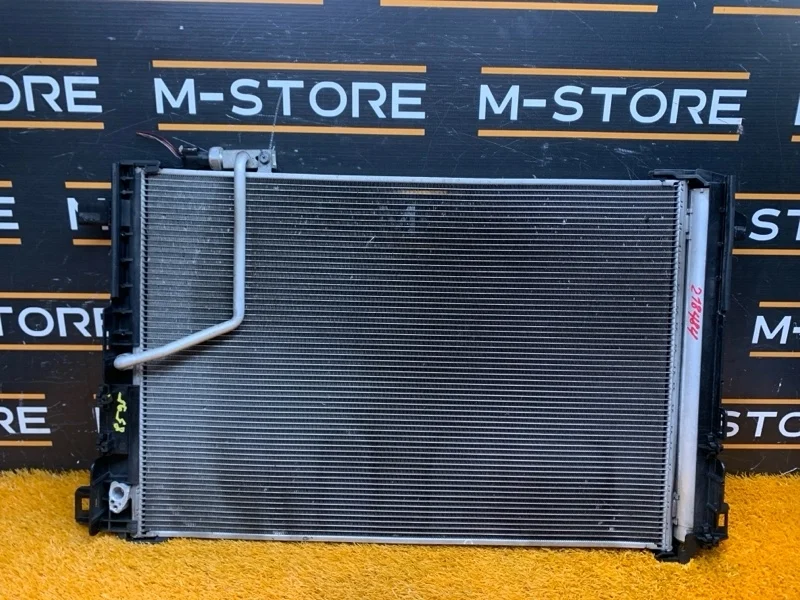 Радиатор кондиционера Mercedes-Benz C-Class 2011 A2045000654 W204 276.957