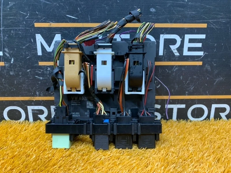 Блок управления Volkswagen Passat 2011 3AA937087B B7 CAX