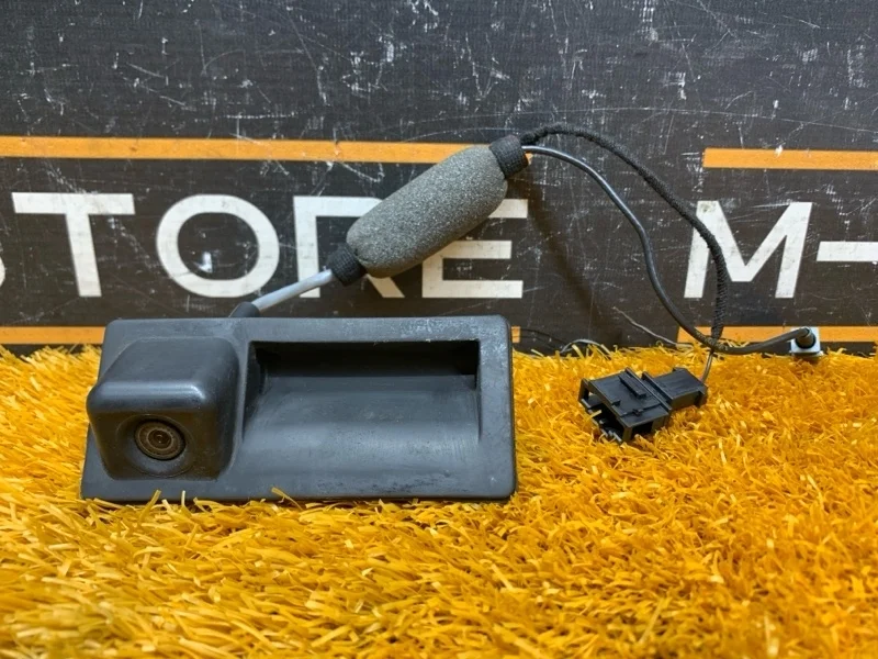Камера заднего вида Audi A5 2013 5N0827566AA 8T CDNC