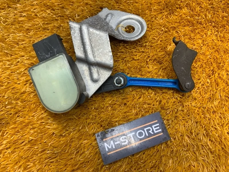 Датчик высоты дорожного просвета Audi A4 2006 8E0907503 B7/8E BWE, задний