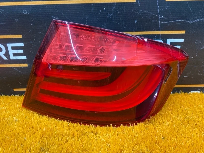 Фонарь задний Bmw 5-Series 2011 63217203230 F10 N20B20B, правый