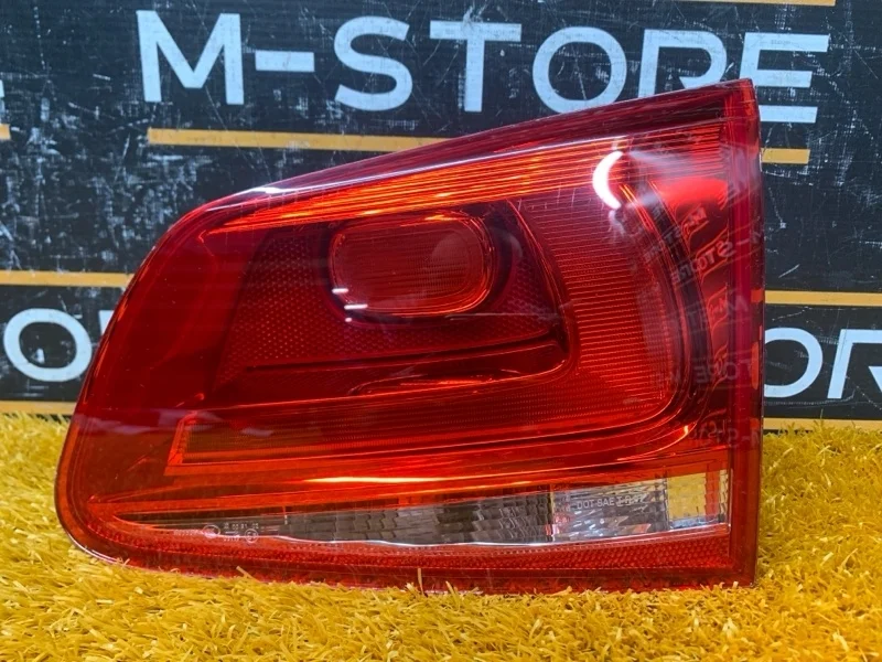 Фонарь крышки багажника Volkswagen Touareg 2011 7P6945094C 7P CGRA, правый