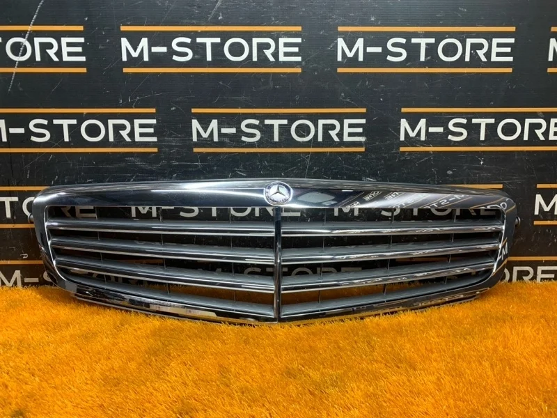 Решетка радиатора Mercedes-Benz C-Class 2009 A2048801483 W204 272.947