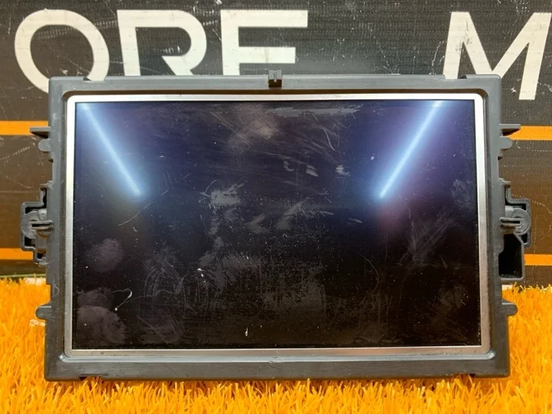 Монитор Mercedes-Benz C-Class 2012 A1729003904 C204 271.820